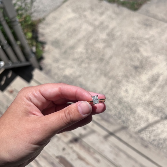 Radiant LAB engagement ring - Picture 8 of 11